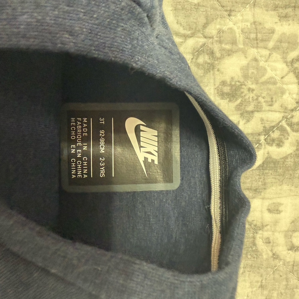 Nike Blue Short Sleeve Tee and shorts set - Picture 2 of 9